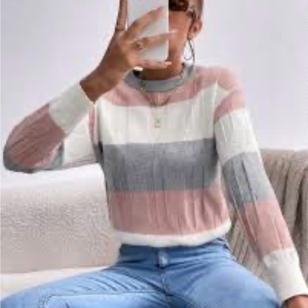 Fate Pink and Gray Crew Neck Sweater Soft Knit